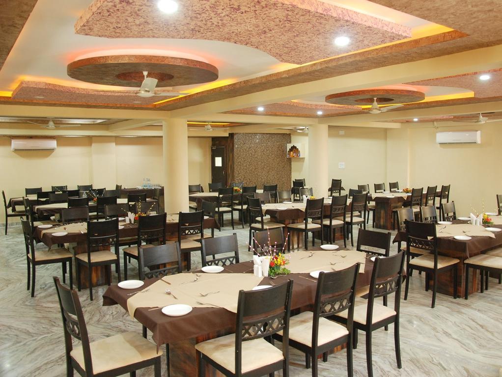 Hotel Kingdom Palace Ουνταϊπούρ Εξωτερικό φωτογραφία